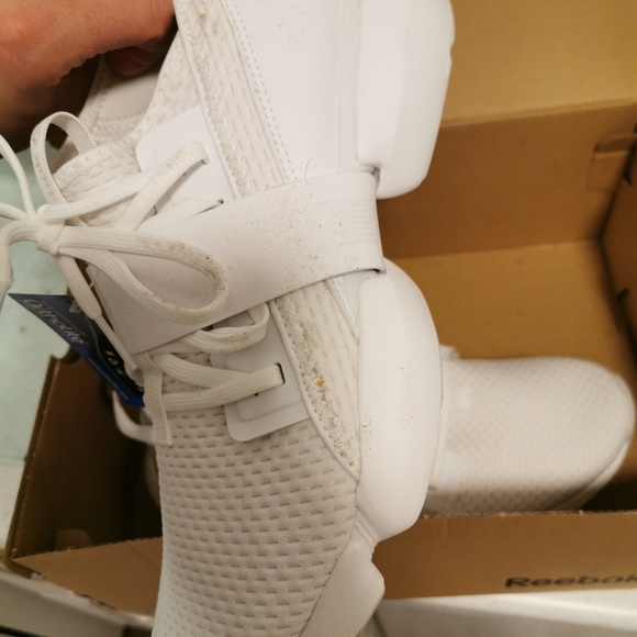 Brand New Reebok Runners - Picture 2 of 5